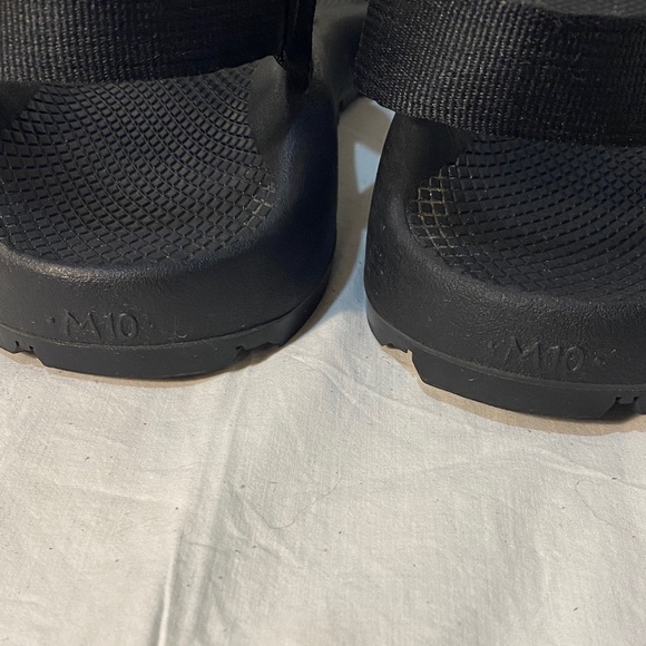 Sandals_&_Flip_Flops